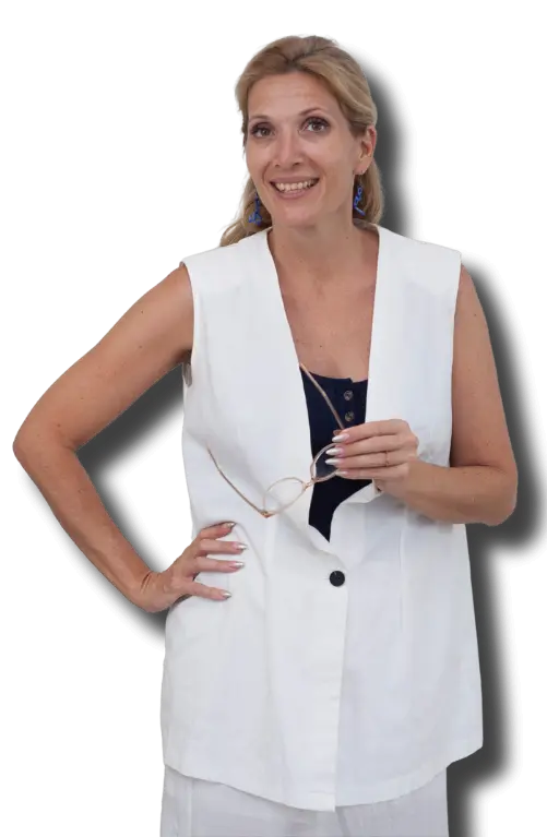 meet your energy coach Anya here to help you manifest your dream life